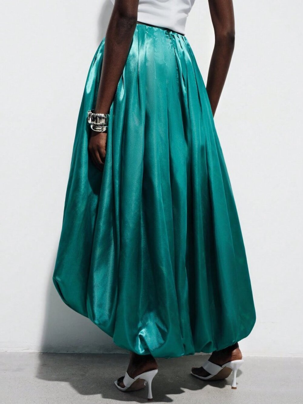 Green Casual Women's High-Waisted A-Line Satin Pleated Skirt - Picture 2 of 8